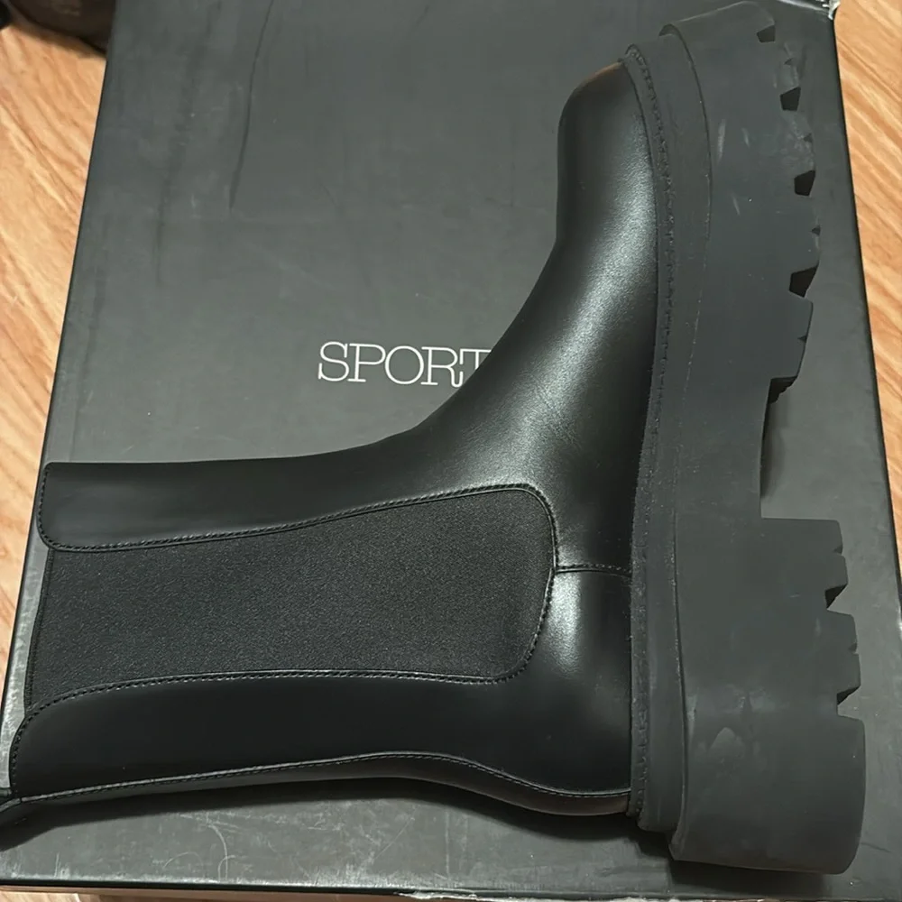 SPORTMAX by Max Mara Black SALVIA Chelsea Boots - still available